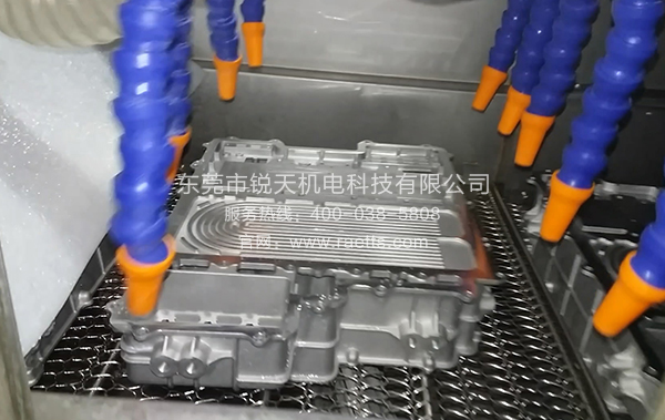 �ȁ��ϸ��w�[�Ӵ��Ɍ����L(f��ng)������ϵ�y(t��ng) 