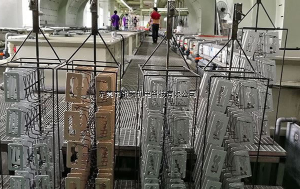 �֙C������������L(f��ng)������ϵ�y(t��ng) 