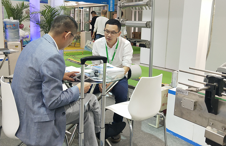 ��Խ�ڴ�ح�J��V�ݰ��bչ�I(l��ng)�����l(f��)