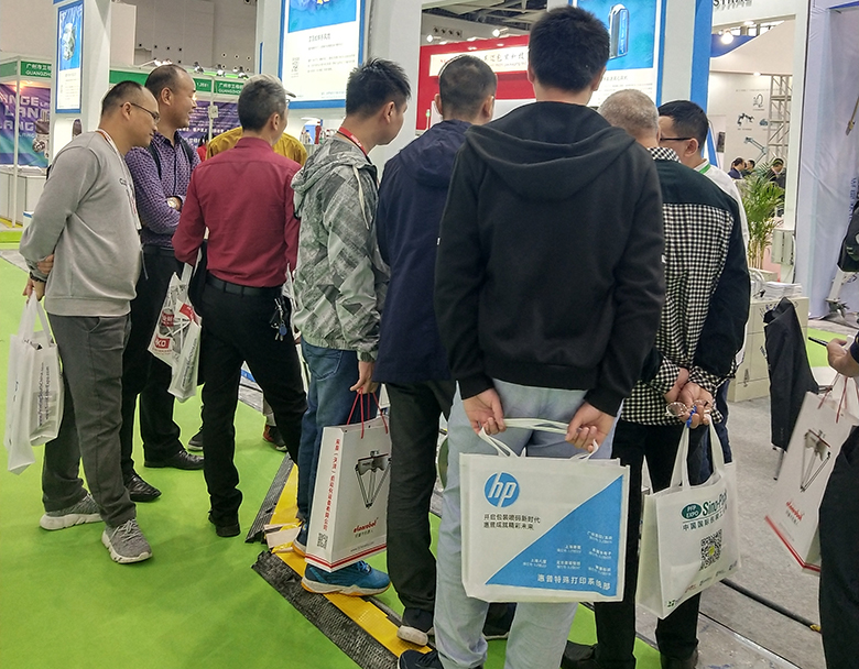 ��Խ�ڴ�ح�J��V�ݰ��bչ�I(l��ng)�����l(f��)